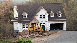 Photo of new house under construction by jmoconnor/sxc.hu.