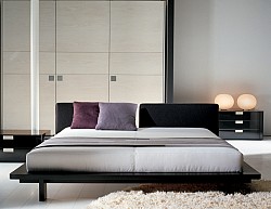 You can keep your style while eliminating clutter. (Photo: istockphoto.com)