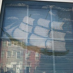 Photo of a Baltimore painted screen by hwhazlett/flickr.