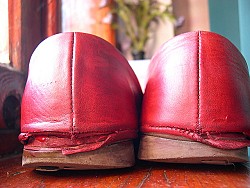 These shoes need a cobbler! Photo: katesheets/Flickr