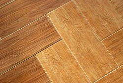 Laminate parquet flooring, such as the flooring that a Houston laminate flooring user complained was sticky after cleaning. (Photo: Kriss Szkurlatowski/sxc.hu)