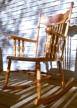 Today we have tips for refinishing a rocking chair. (Photo: Sherri Abell/sxc.hu)