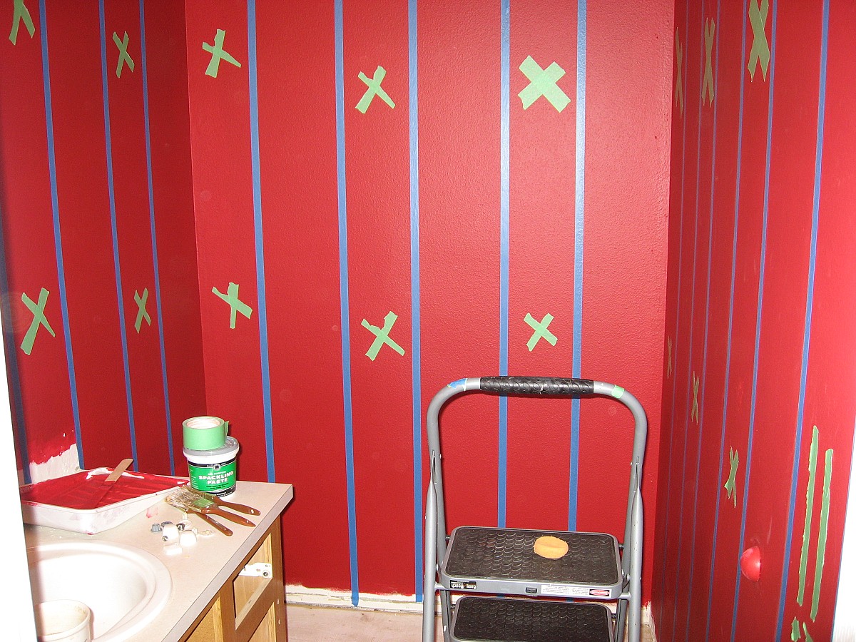 This is how to tape before painting the contrasting stripes. undefined