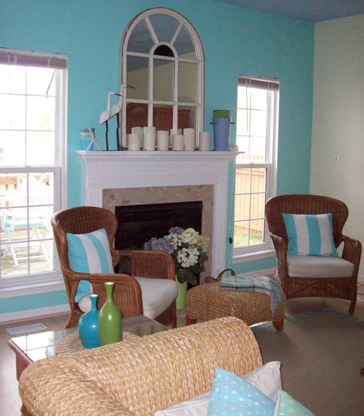 Try blue instead of gray. It is relaxing and uplifting. (Photo: jade/morguefile.com)