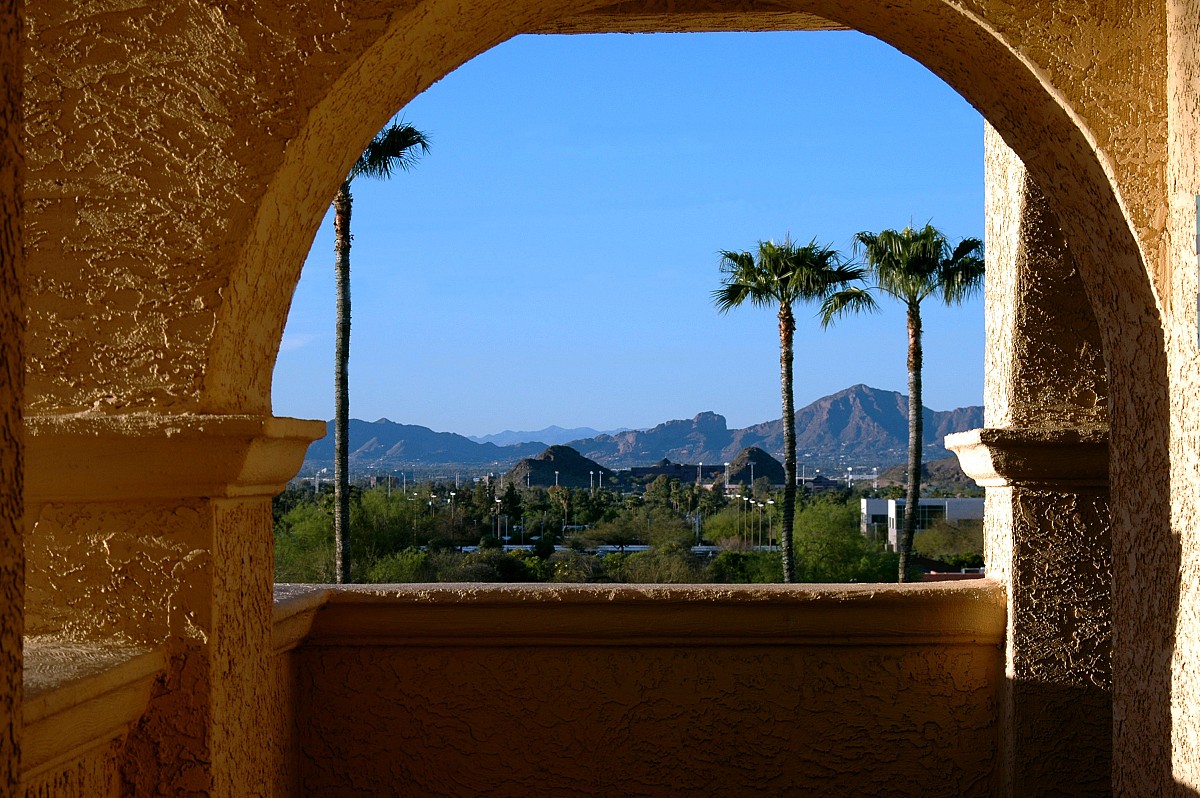 I will buy you a doughnut if you can tell me if this is Phoenix or Tempe. (Photo: Kelli Alf/sxc.hu)