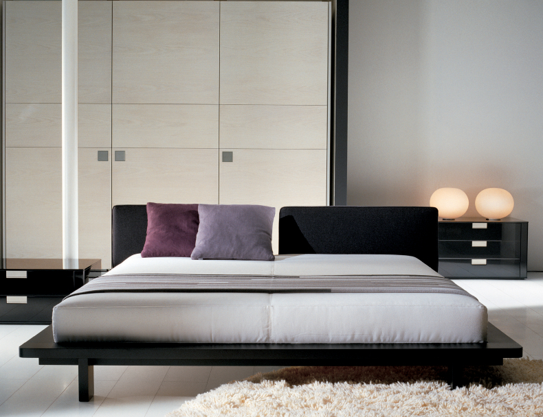 You can keep your style while eliminating clutter. (Photo: istockphoto.com)