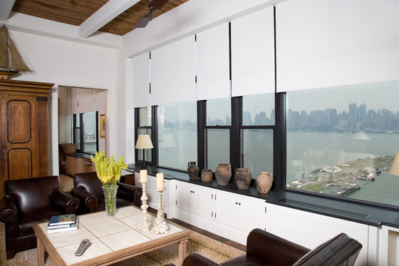 Eli Manning's condo. Steve Hulbert/ElectronicHouse.com Eli Manning's condo. Steve Hulbert/ElectronicHouse.com
