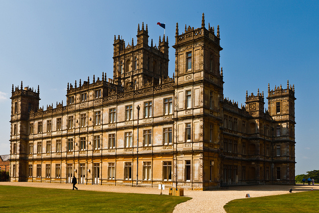 Highclere Castle (Downton Abbey) photographed by Richard Munckton/Flickr