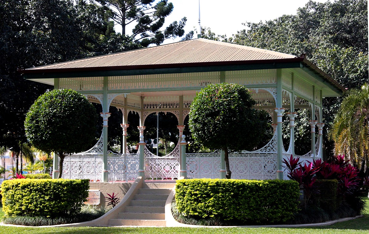 Gazebo Photo: wallyir/morgueFile