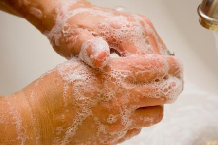 Washing hands Arlington County / flickr Washing hands Arlington County / flickr
