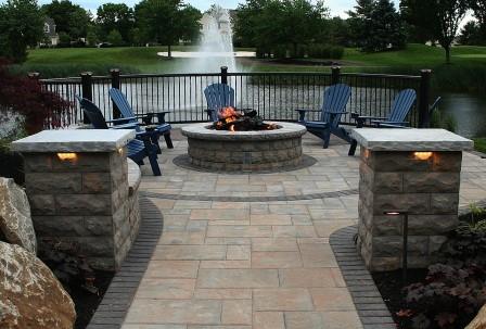 Lighting columns / courtesy Belgard