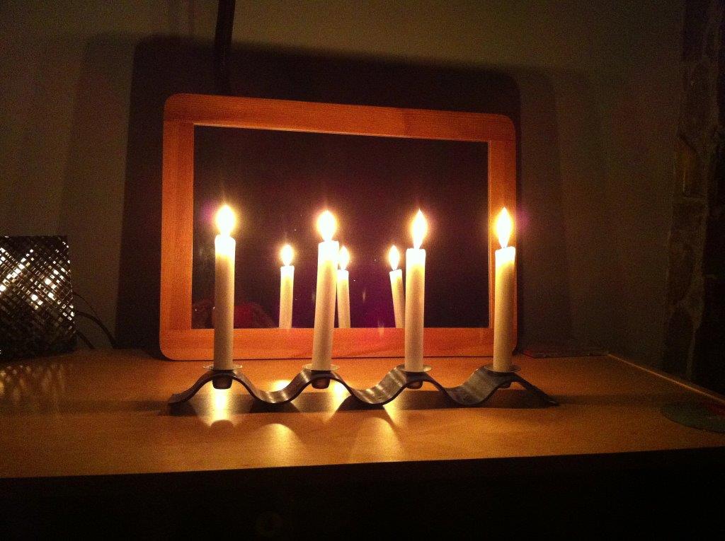 Candles in power outage by Amber Strocel/flickr Candles in power outage by Amber Strocel/flickr