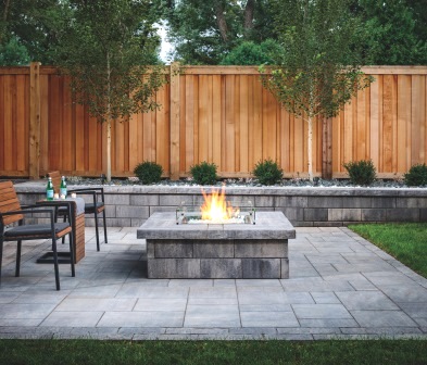 Wood fence / courtesy Belgard