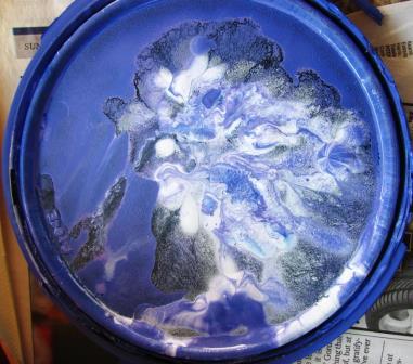 Paint can lisaleo / Morguefile Paint can lisaleo / Morguefile