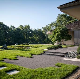 Paver walkway / courtesy Belgard