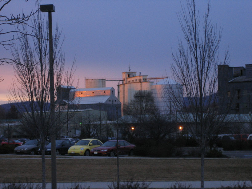 article_silo_sunset_sm_41262fd80a9e8eda8