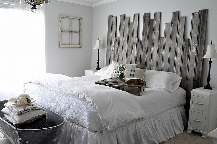 Buckets of Burlap via Hometalk