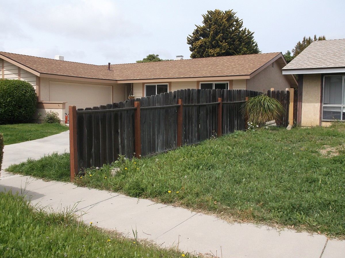Fence post replacement adds curb appeal Fence post replacement adds curb appeal