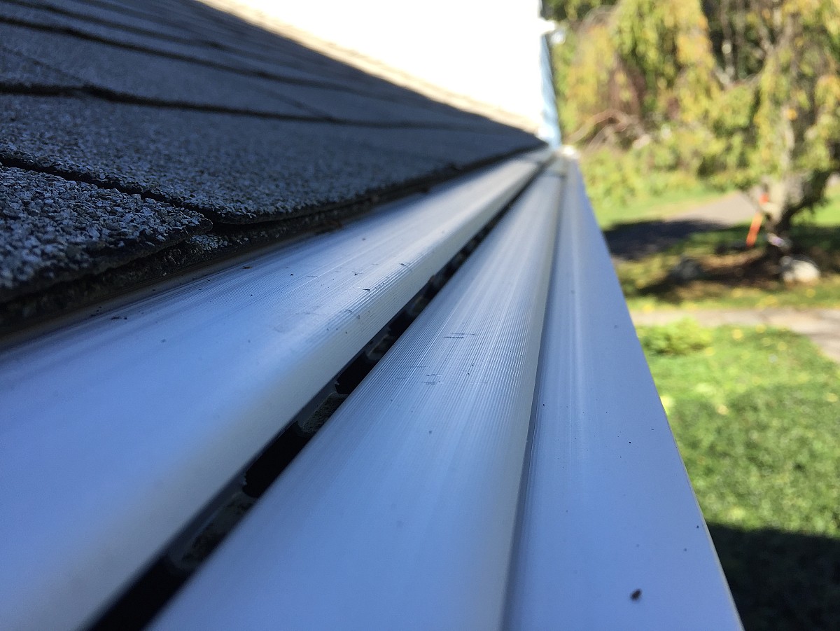 Gutter guards Gutter guards