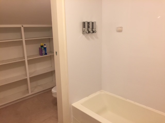 BEFORE Ugly bathroom alert BEFORE Ugly bathroom alert