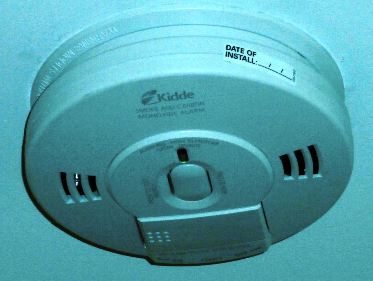 Smoke detector installation Smoke detector installation
