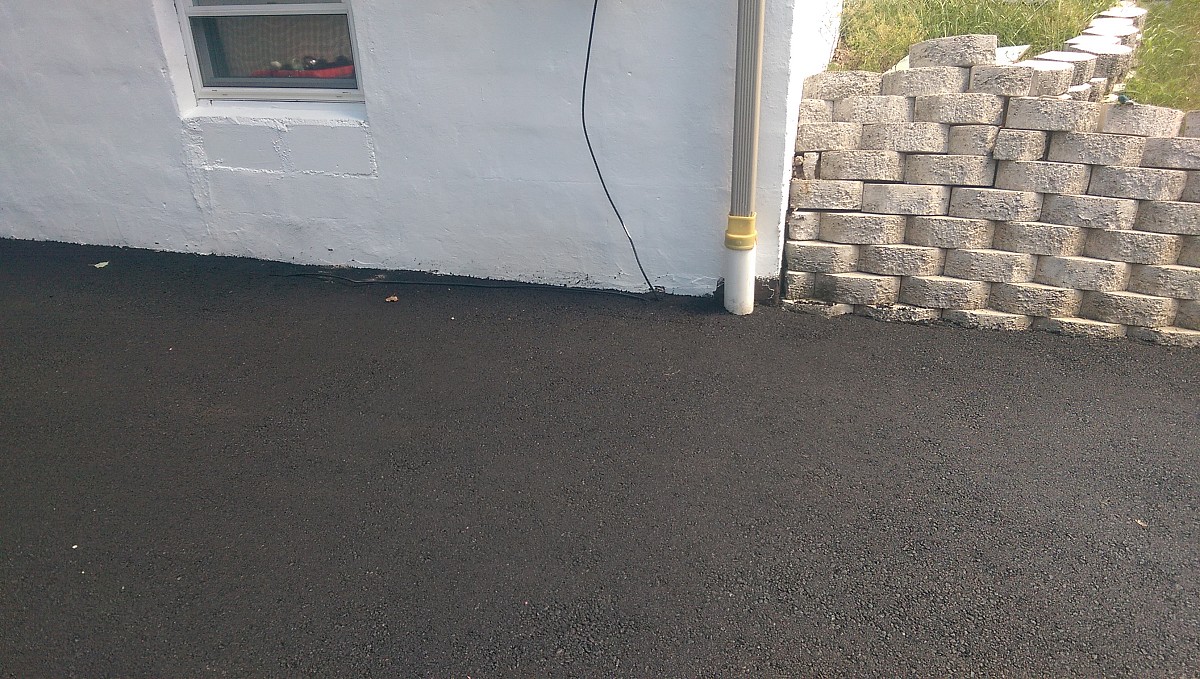 Professional driveway paving