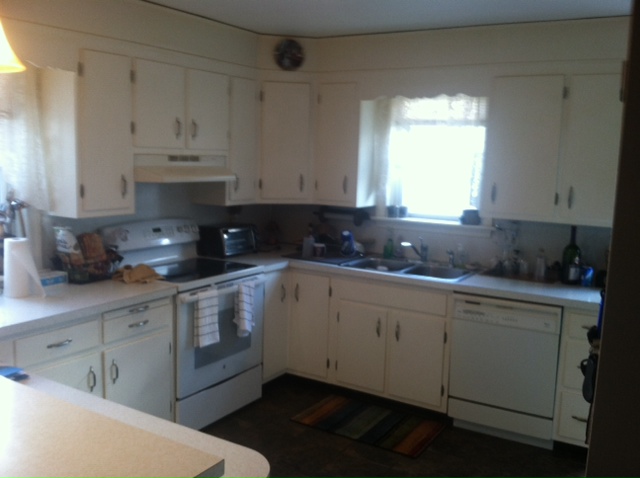 Before: Cabinets were chipped and dull